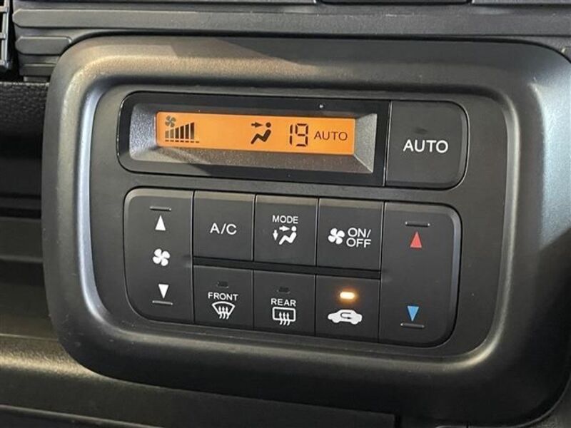 N-VAN