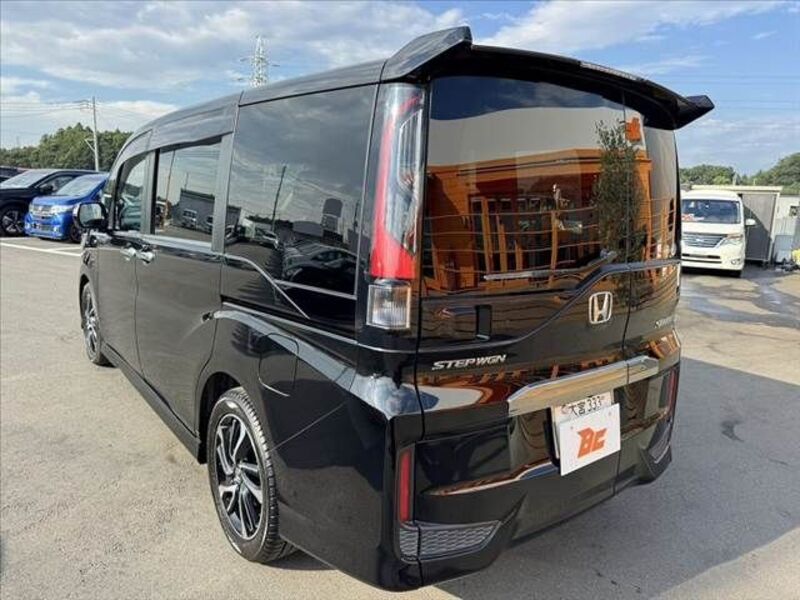 STEPWAGON SPADA