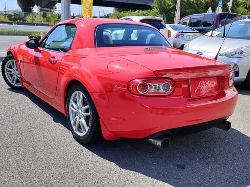ROADSTER