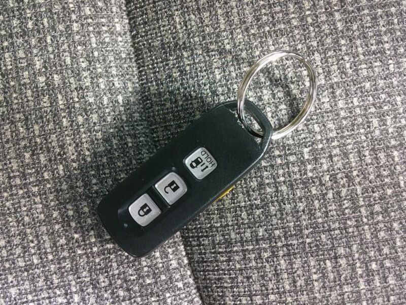 N BOX