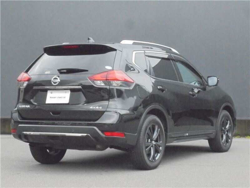 X-TRAIL