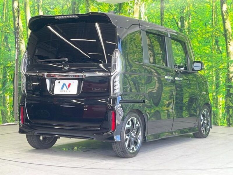 N BOX CUSTOM