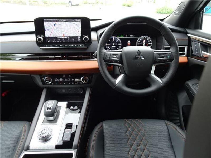 OUTLANDER PHEV