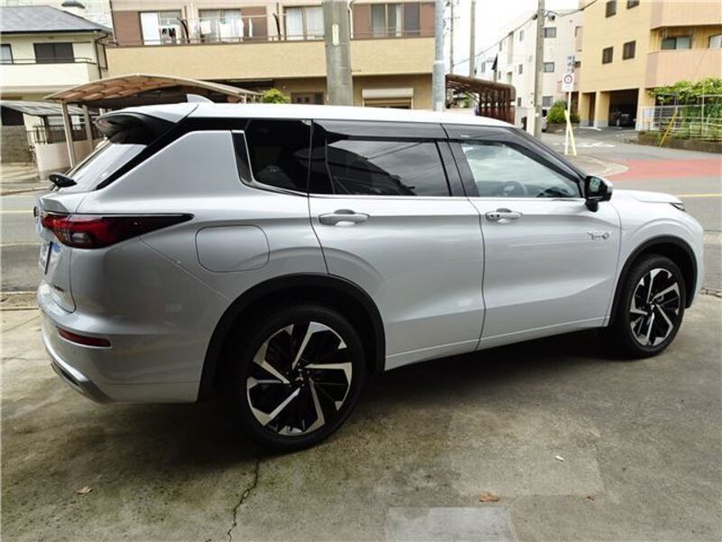 OUTLANDER PHEV