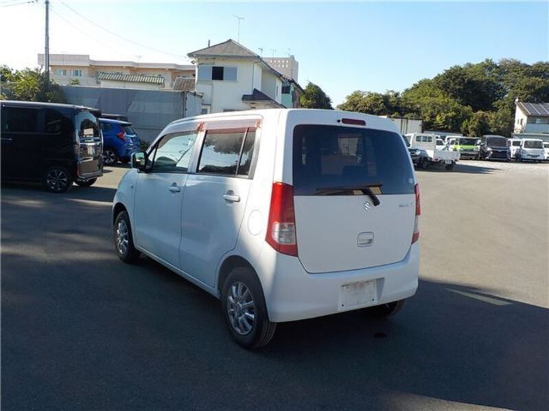 WAGON R