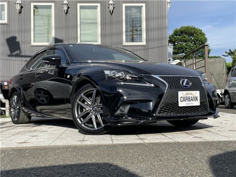 LEXUS IS