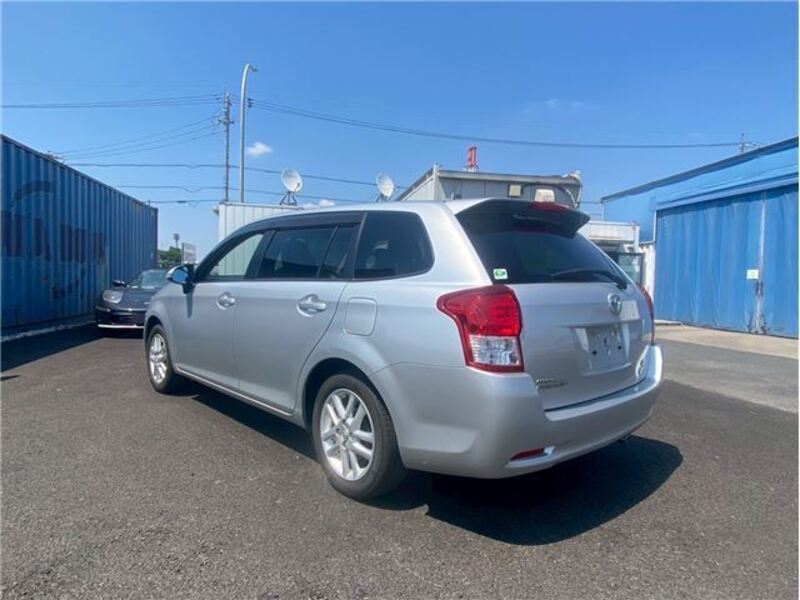 COROLLA FIELDER