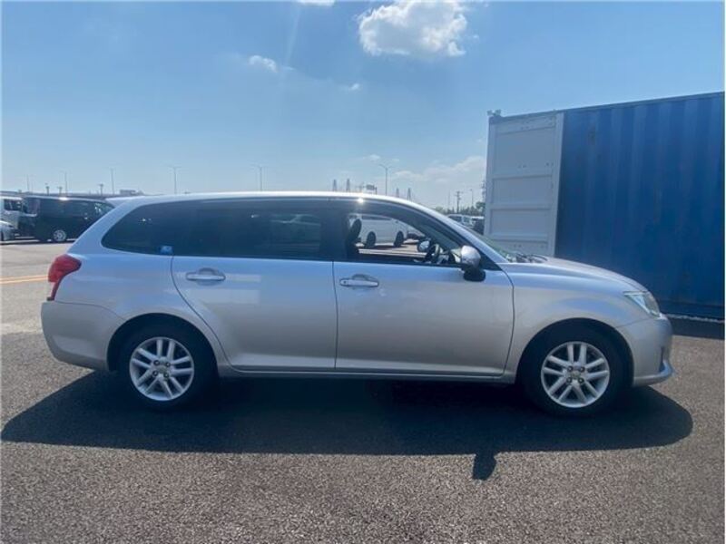 COROLLA FIELDER