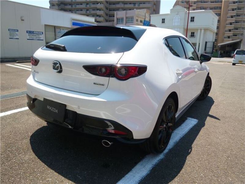 MAZDA3