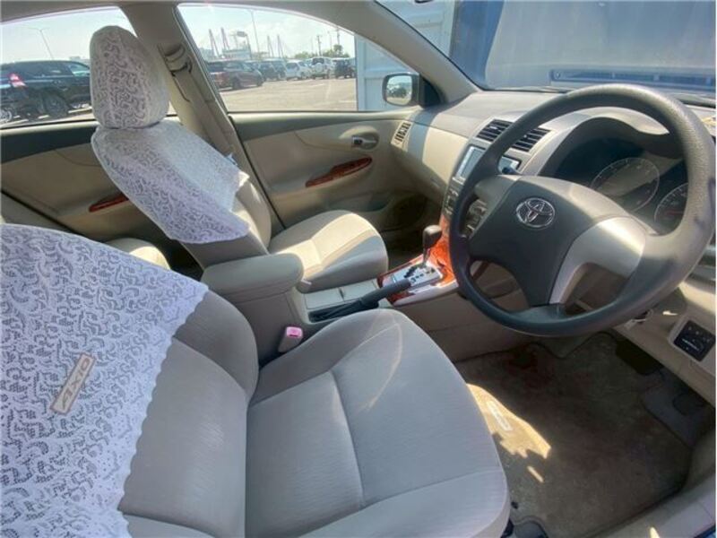 COROLLA AXIO
