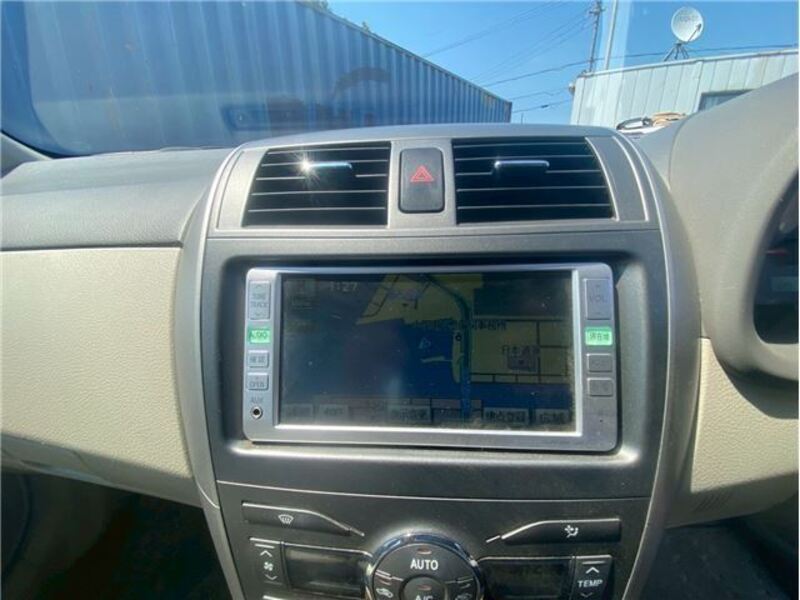 COROLLA AXIO