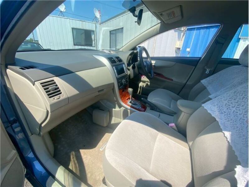 COROLLA AXIO