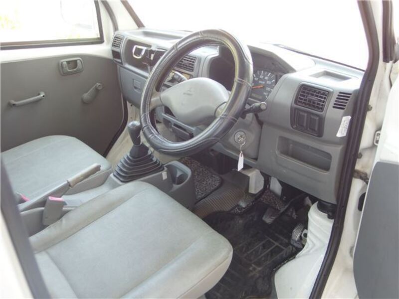 MINICAB TRUCK
