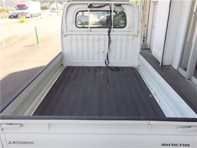 MINICAB TRUCK