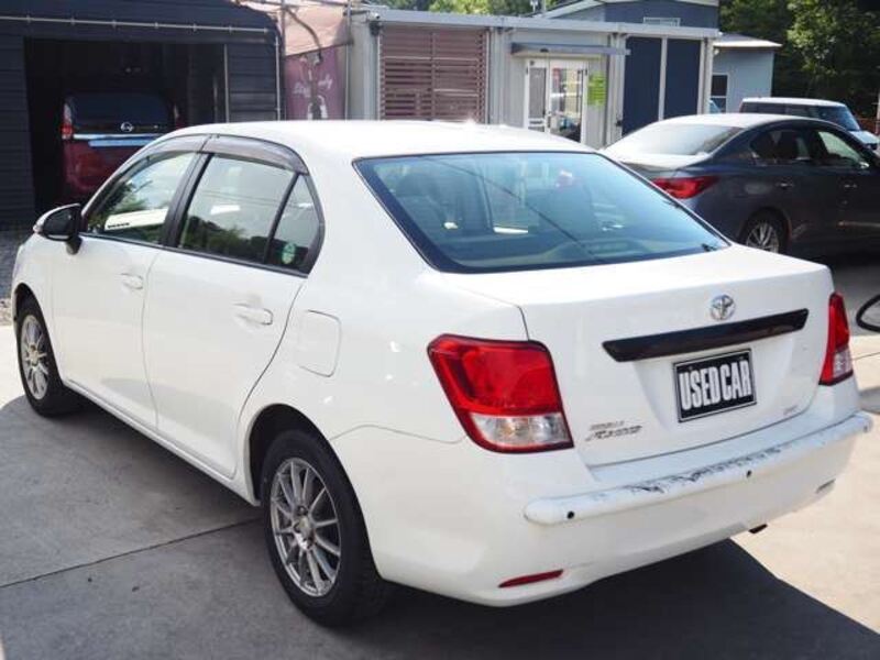 COROLLA AXIO