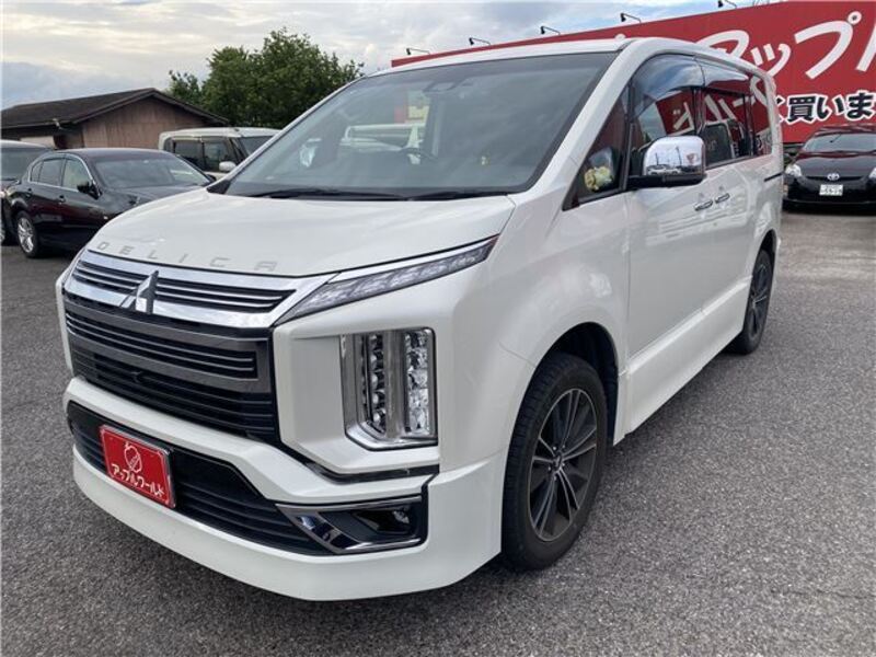 MITSUBISHI DELICA D5