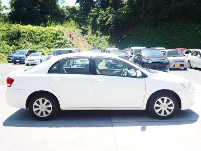COROLLA AXIO