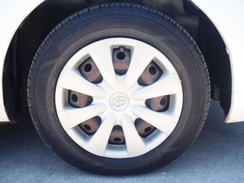 COROLLA AXIO
