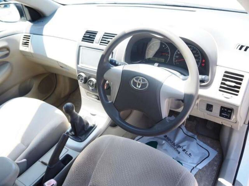 COROLLA AXIO