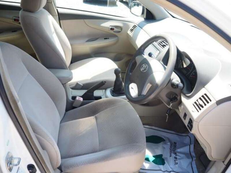 COROLLA AXIO