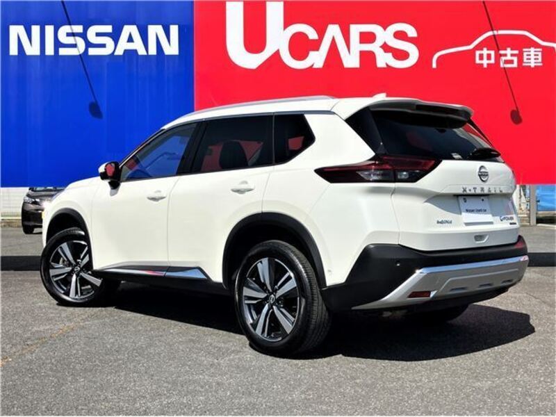 X-TRAIL