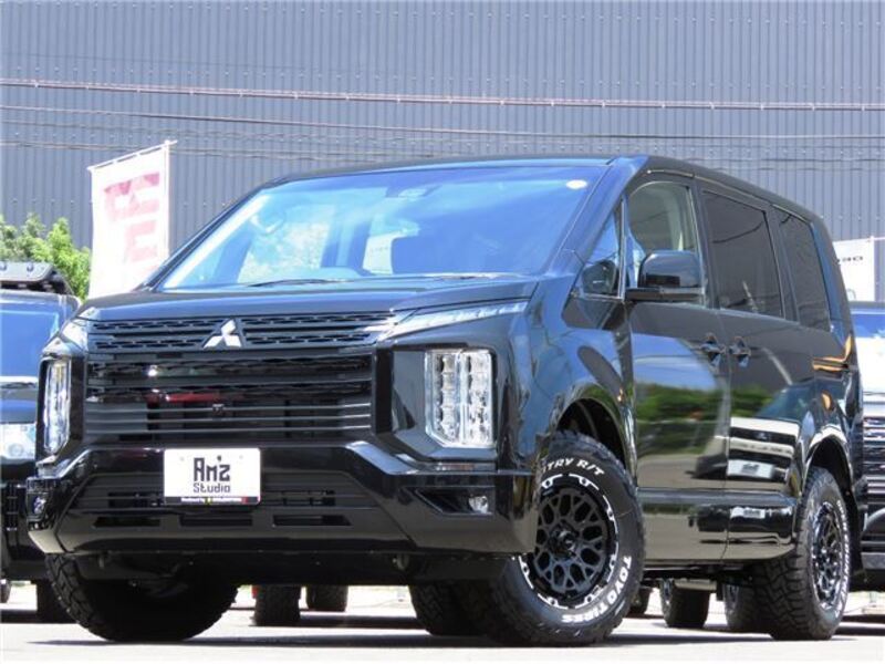 MITSUBISHI DELICA D5