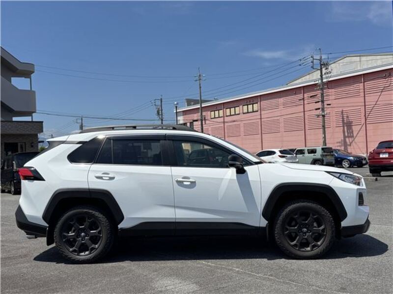 RAV4