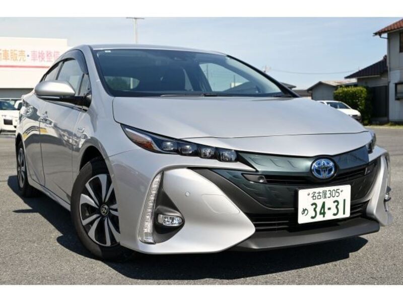 TOYOTA PRIUS PHV