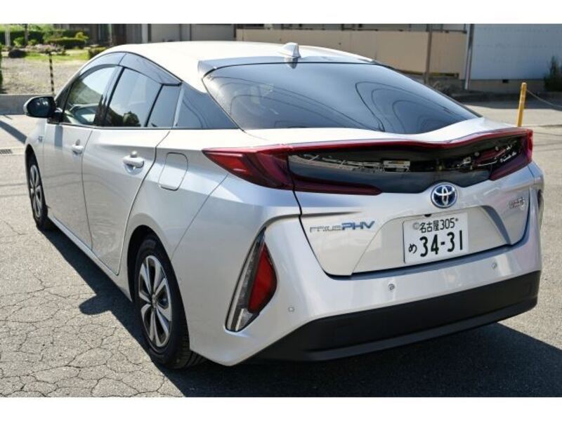 PRIUS PHV