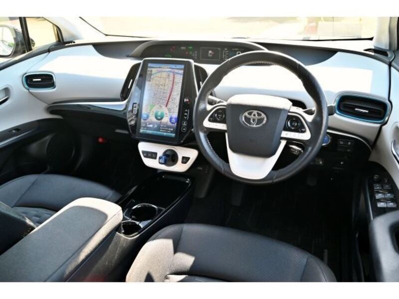 PRIUS PHV