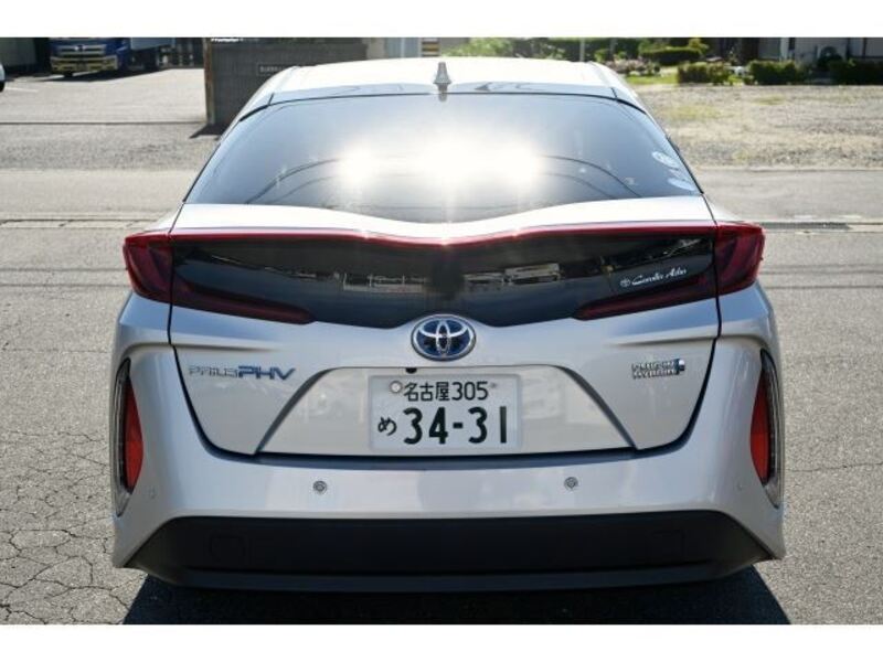 PRIUS PHV