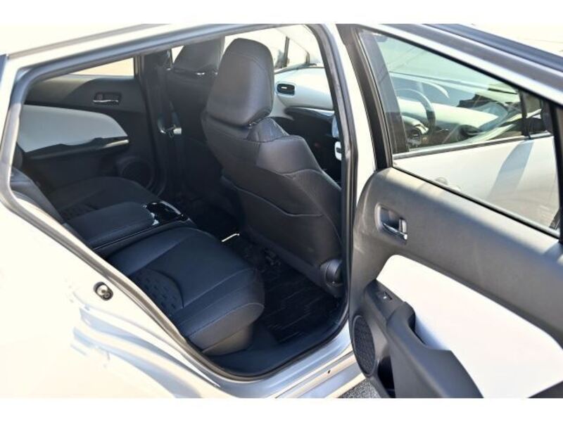 PRIUS PHV