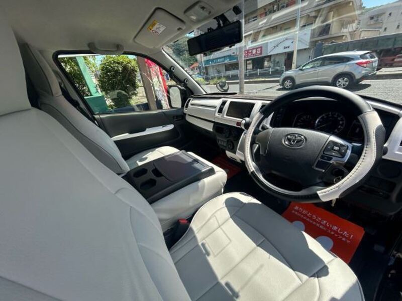 HIACE VAN