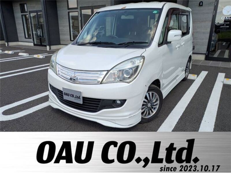 MITSUBISHI DELICA D2
