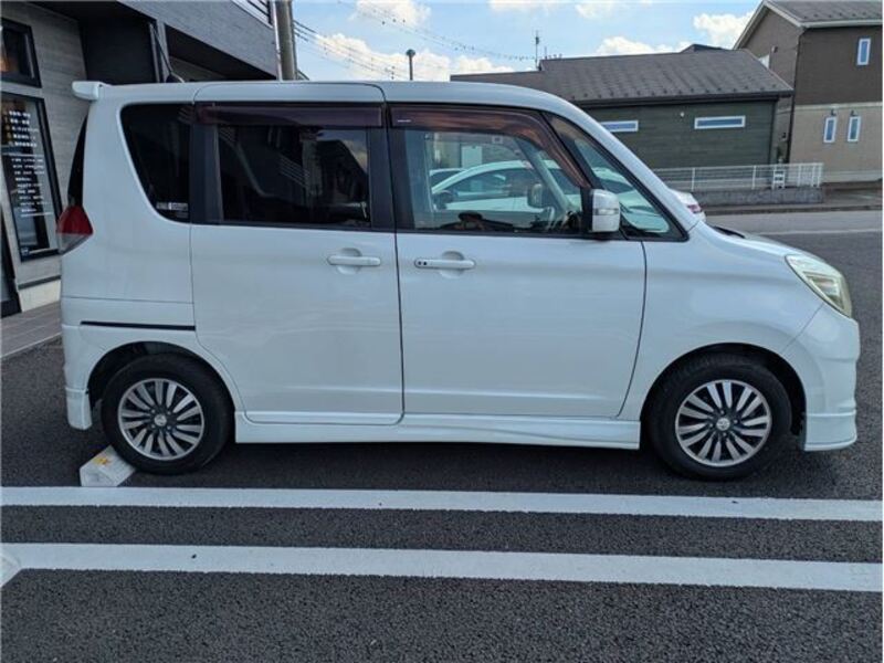 DELICA D2