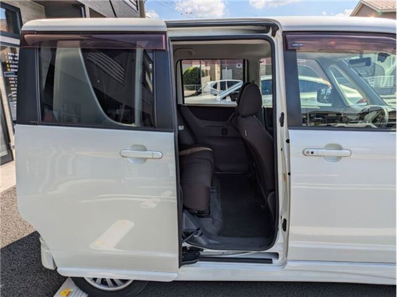 DELICA D2