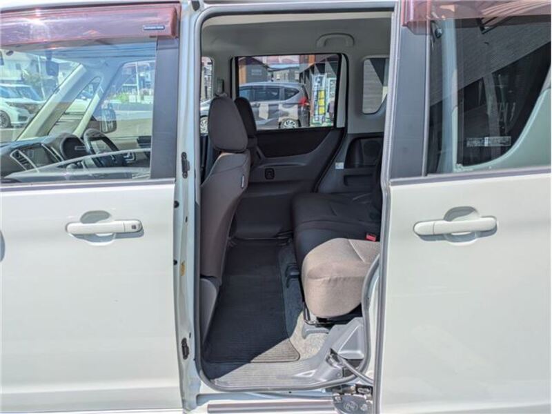 DELICA D2
