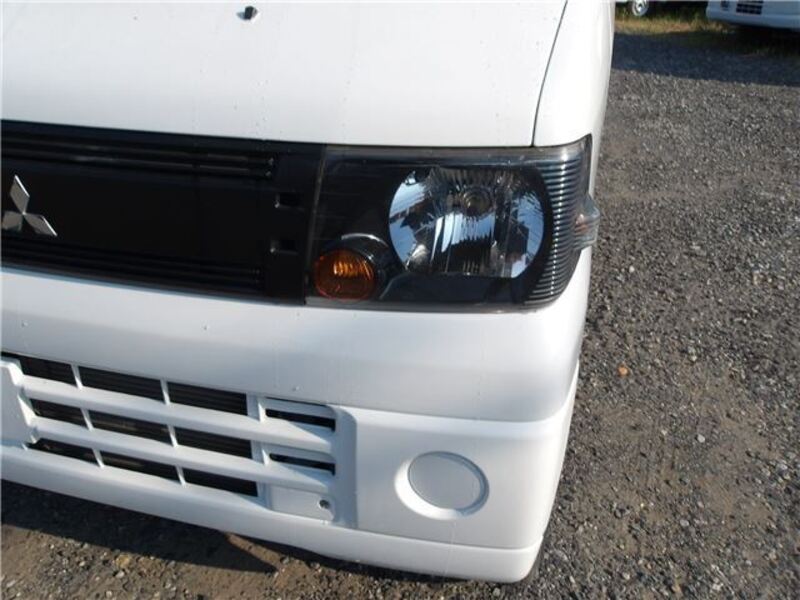 MINICAB TRUCK