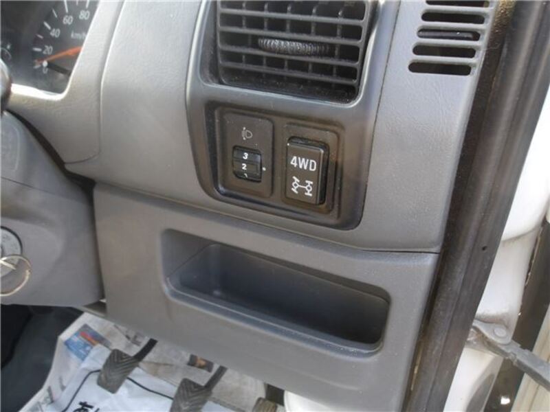 MINICAB TRUCK