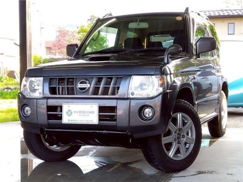 NISSAN KIX