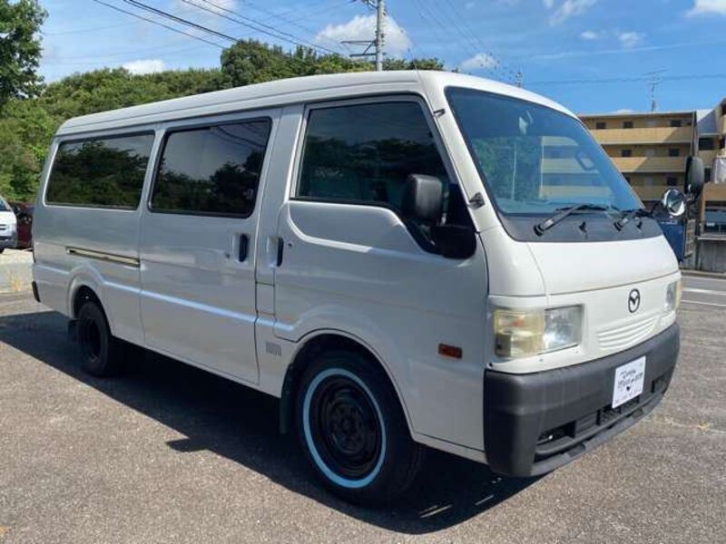 BONGO BRAWNY VAN