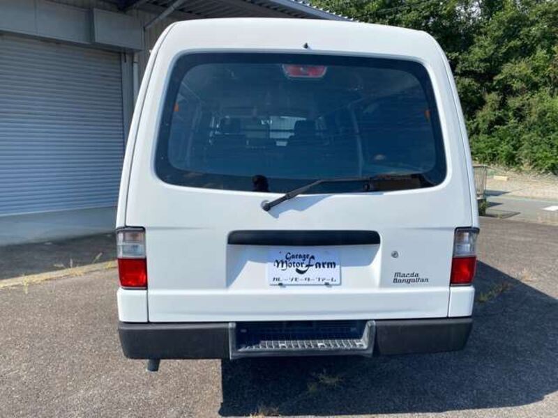 BONGO BRAWNY VAN