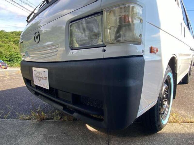 BONGO BRAWNY VAN