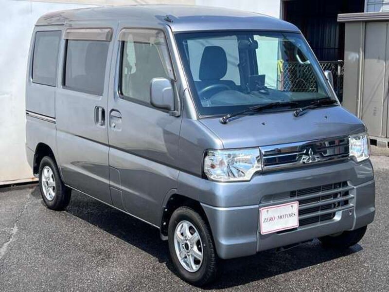 MINICAB VAN