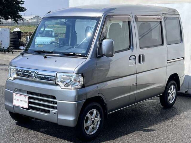 MINICAB VAN