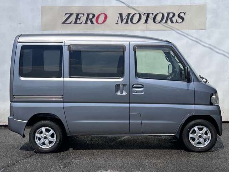 MINICAB VAN