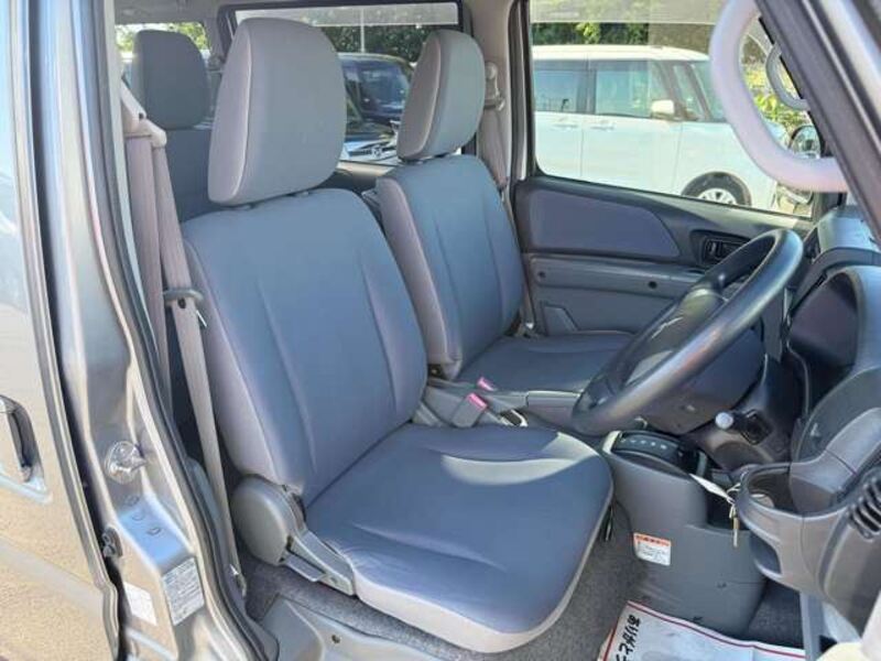 MINICAB VAN