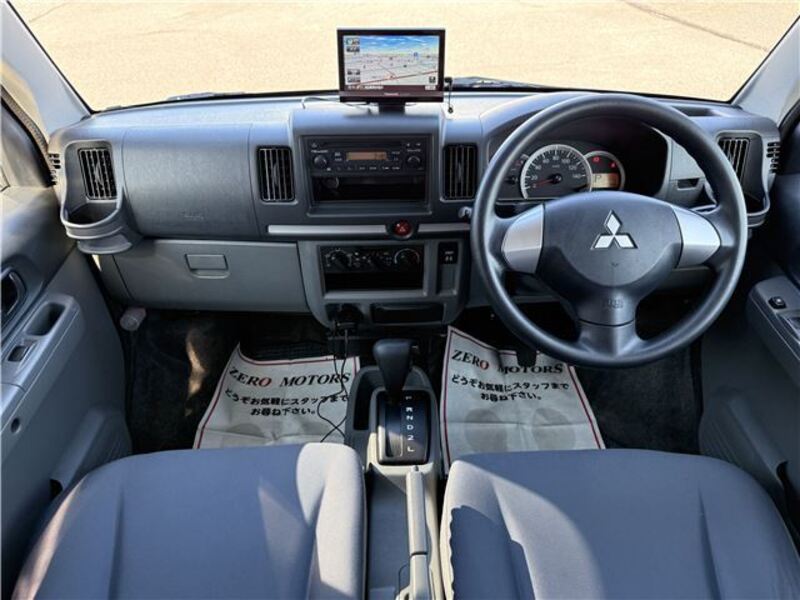 MINICAB VAN