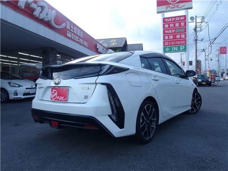 PRIUS PHV
