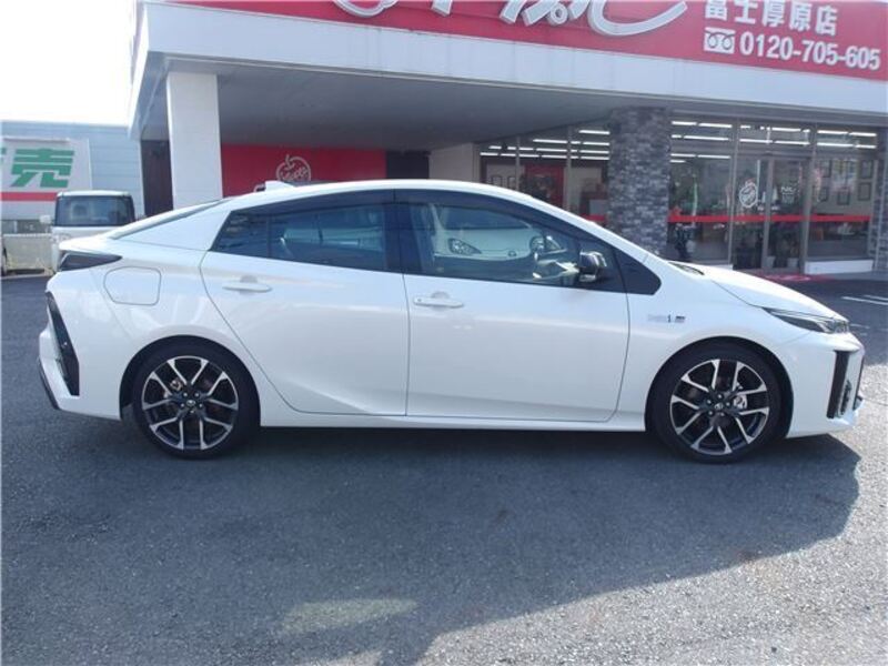 PRIUS PHV